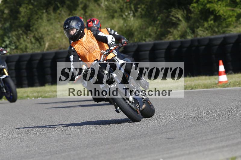 Archiv-2025/17 17.05.2025 PROMAX ADR/Gruppe gruen/unklar